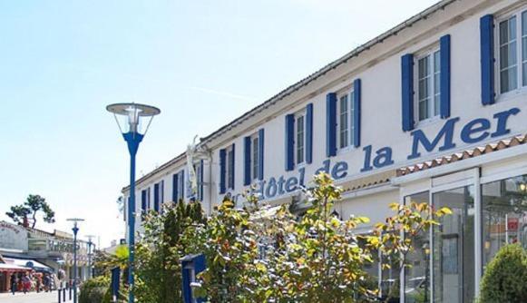 Hotel De La Mer 라트슈수르메르 외부 사진