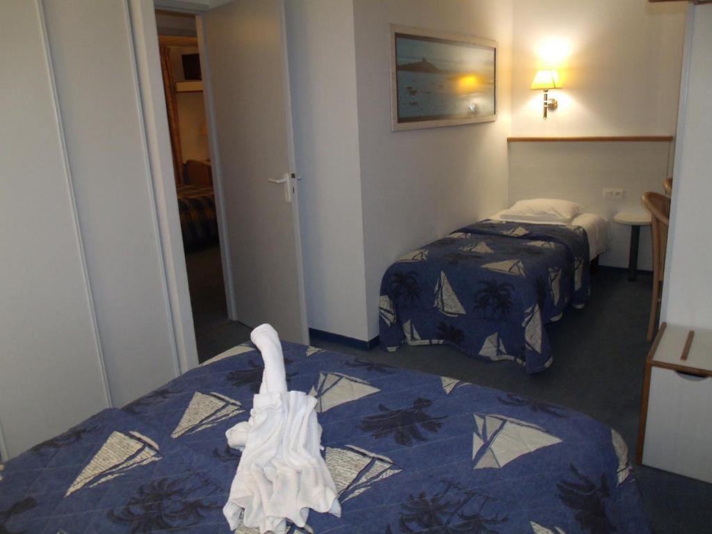 Hotel De La Mer 라트슈수르메르 객실 사진